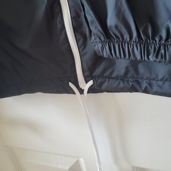 Columbia Women's Black Hooded Windbreaker Jacket size small lightweight athletic - Picture 2 of 10